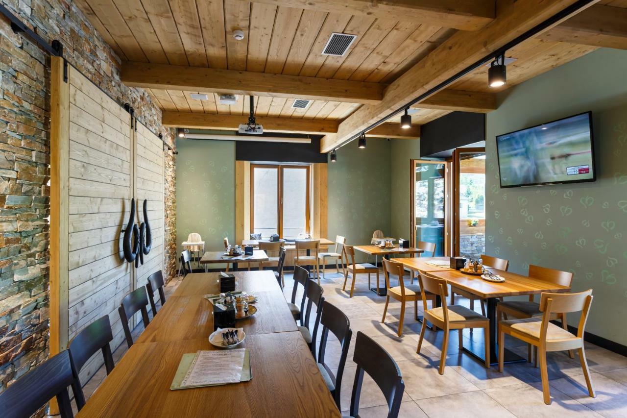 Restaurace A Penzion Pod Lipami Metylovice Zewnętrze zdjęcie