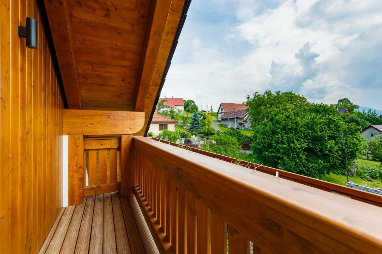 Restaurace A Penzion Pod Lipami Metylovice Zewnętrze zdjęcie